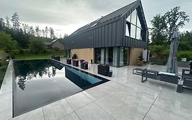 Dom w Czerwonej Dolinie Haus im Roten Tal Seidorf Sosnówka`